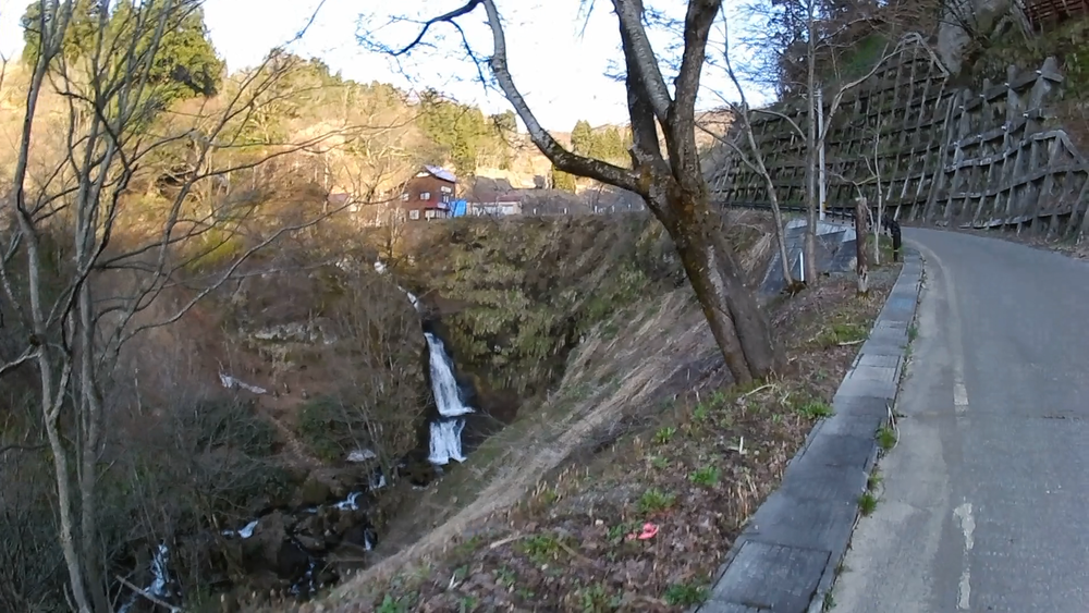 新潟長岡市よもぎひら温泉から中部北陸自然歩道９キロ往復の写真3