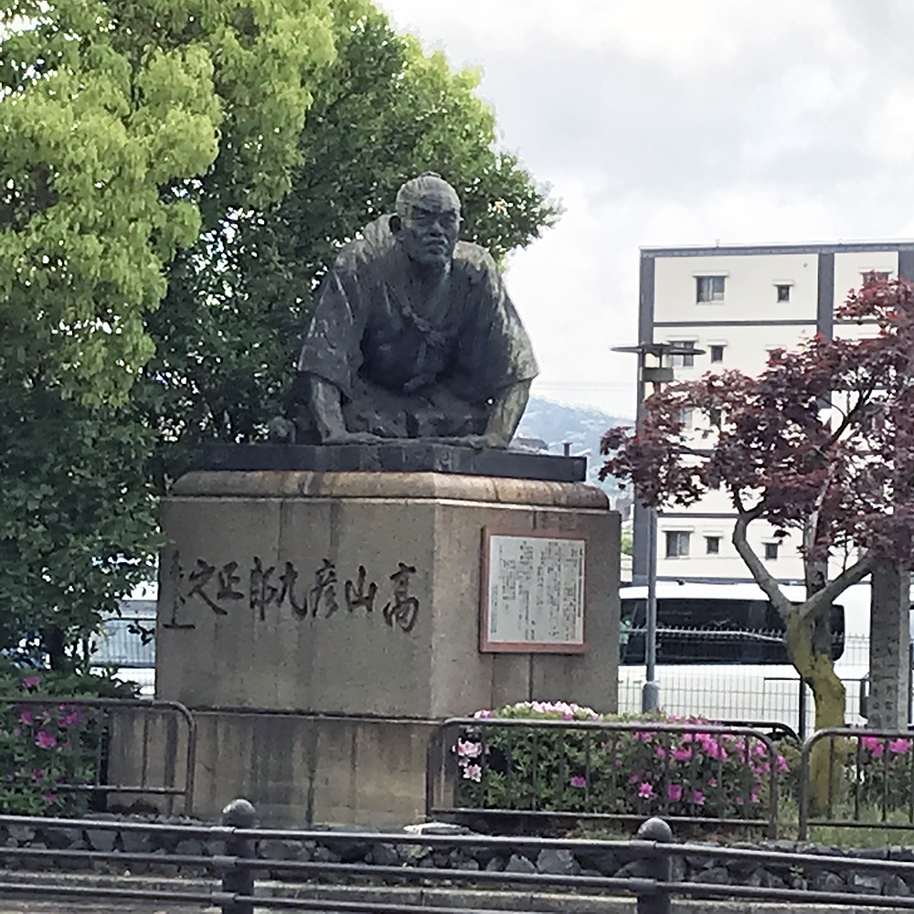 京都市営地下鉄東西線RUN・古都の新旧の街並みを走るの写真4