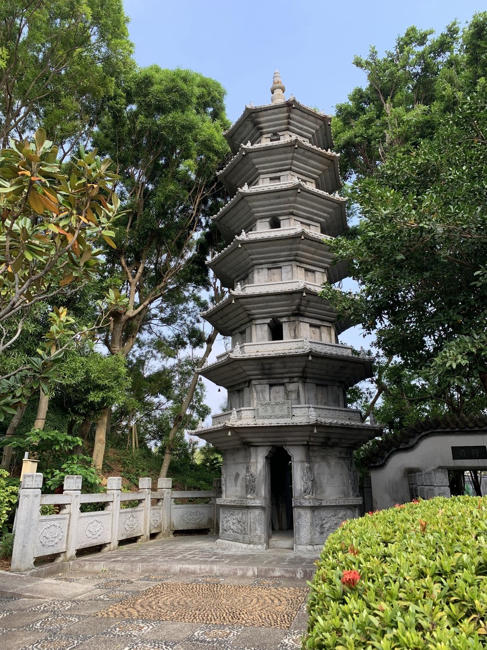 【沖縄・那覇】海と空、風と波を感じるシーサイド ＆ パークRuntripの写真12