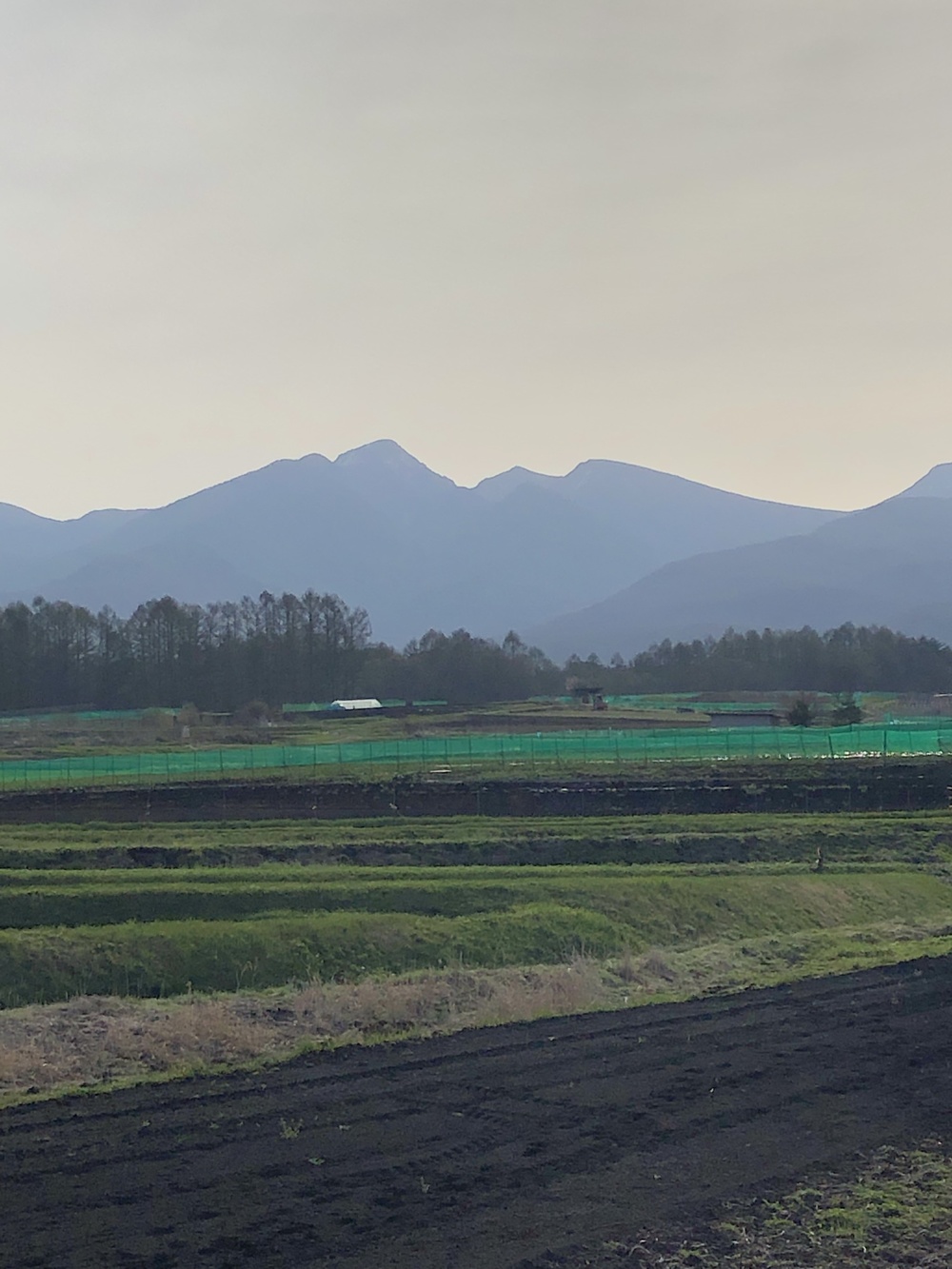 山々に囲まれての写真4