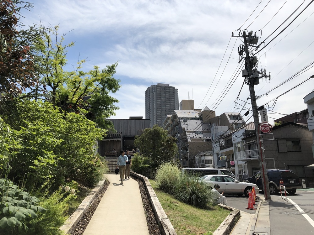渋谷から代官山へ、時代の移ろいを感じるRuntrip。の写真4