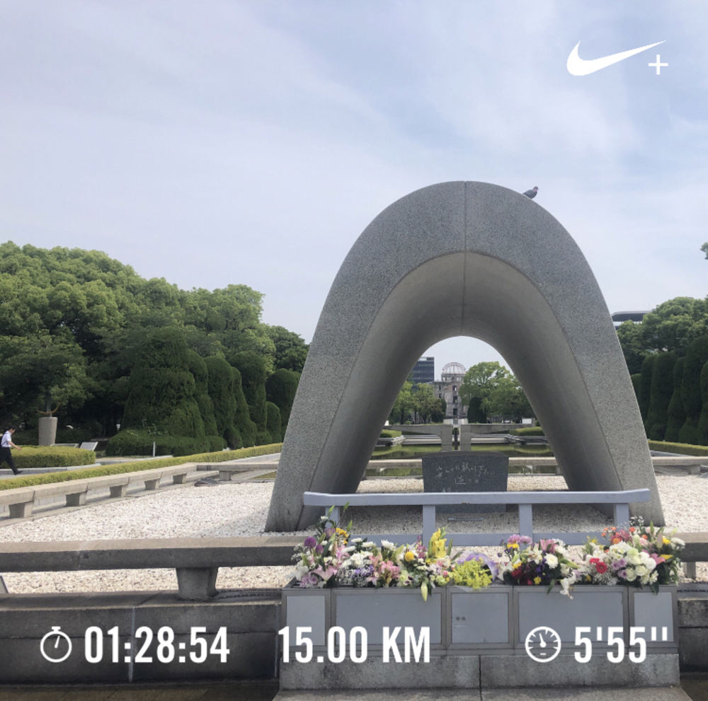 川沿いから平和記念公園、広島城までの写真4