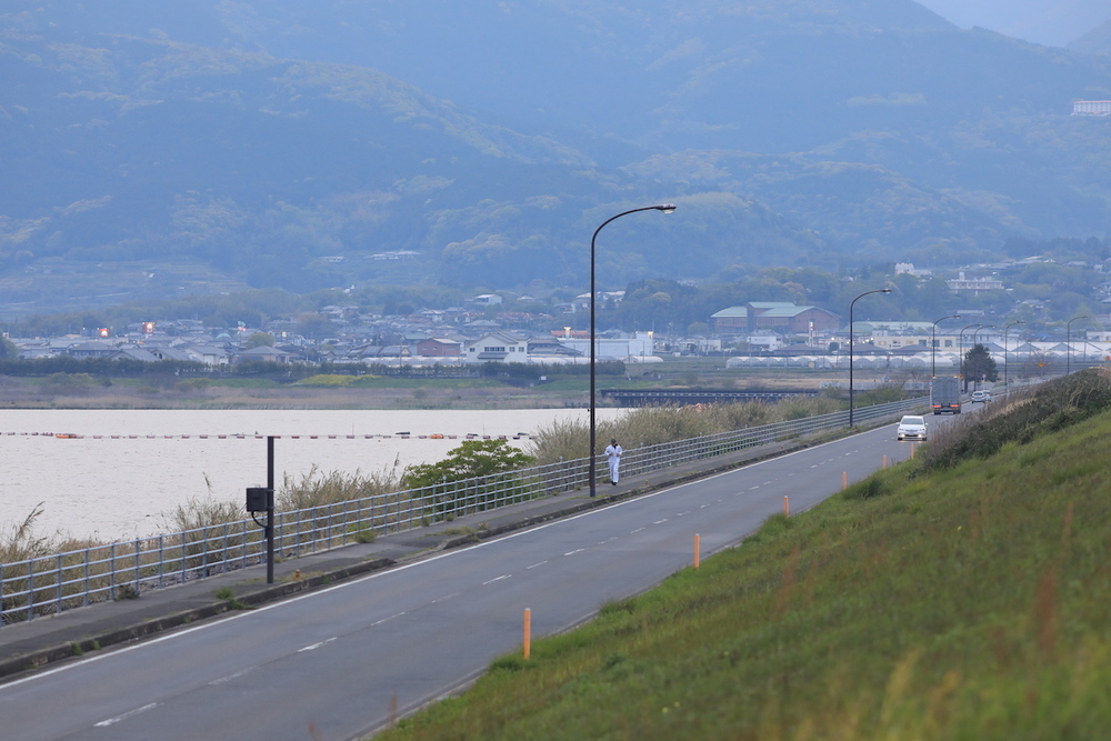 「諫早湾干拓堤防道路」往復13kmの写真4