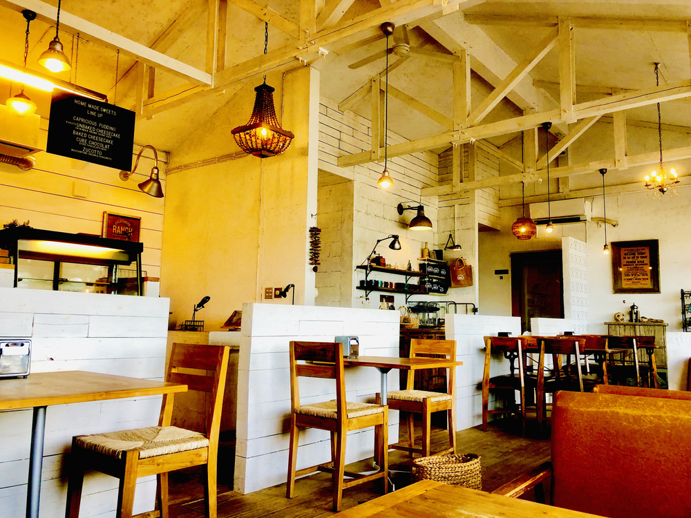 イーフビーチから青い海を眺める久米島海岸線ランの写真9