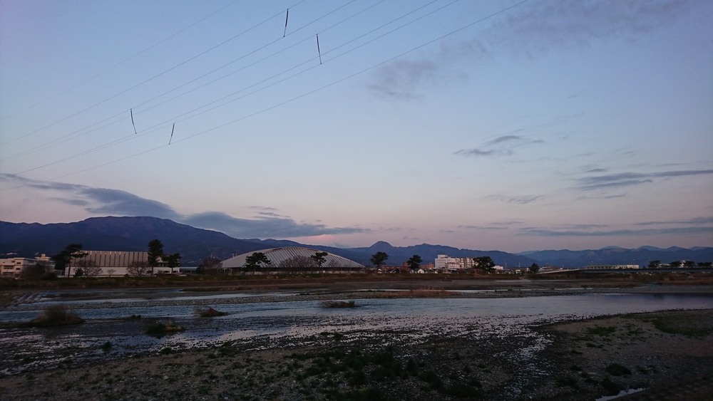 小田原アリーナと酒匂川の写真4