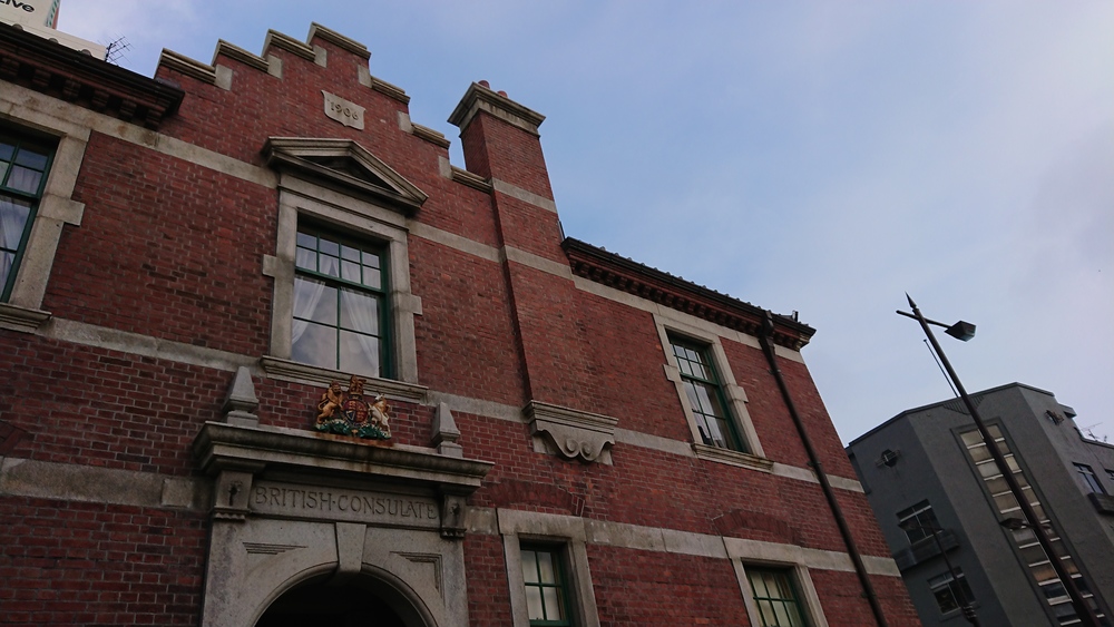 下関駅～関門トンネル～門司港駅。明治、大正の情緒ある街並みを走る。の写真6