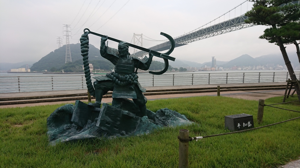 下関駅～関門トンネル～門司港駅。明治、大正の情緒ある街並みを走る。の写真9