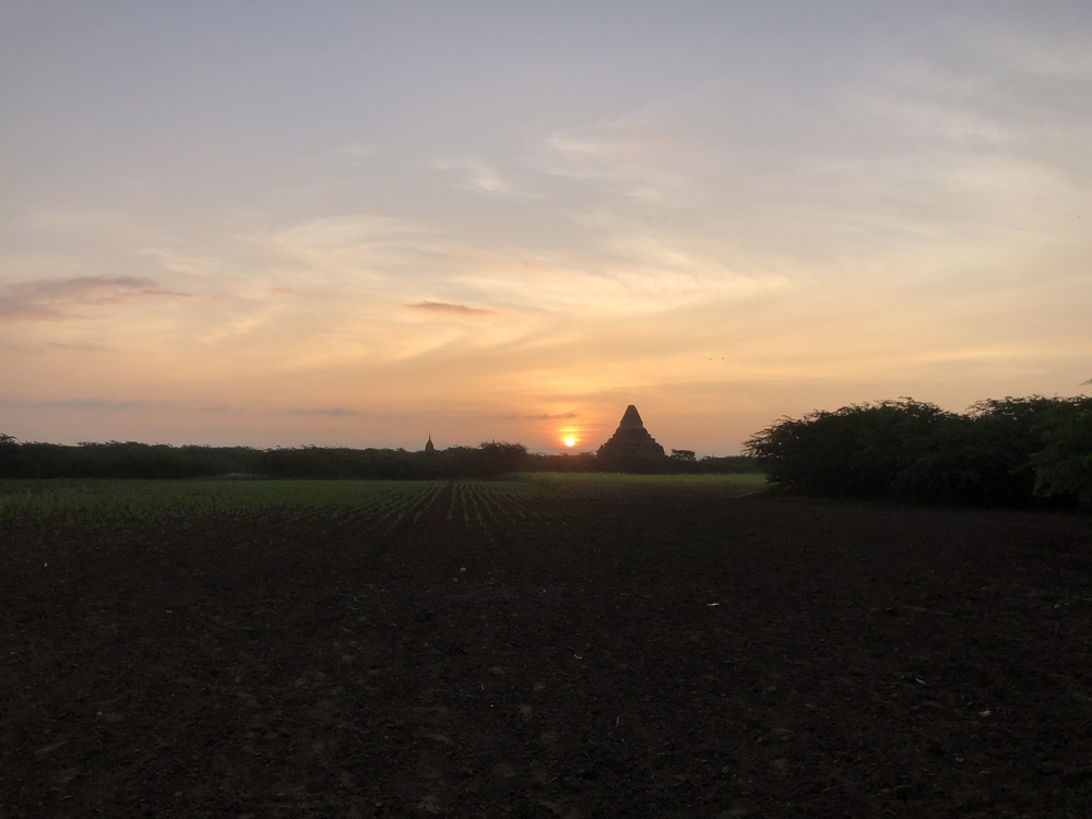 世界遺産になったバガンの早朝ランの写真7