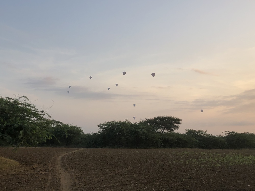 世界遺産になったバガンの早朝ランの写真8