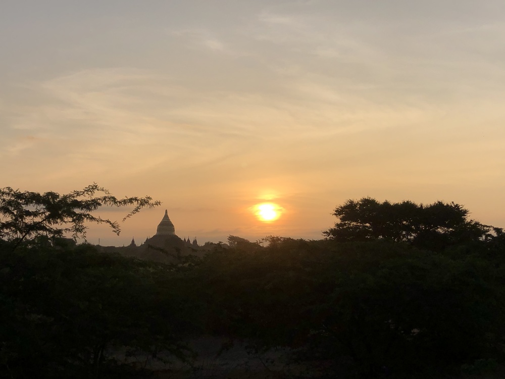 世界遺産になったバガンの早朝ランの写真11