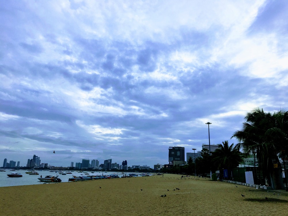 アジア最大の歓楽街 タイ パタヤを走る！の写真5