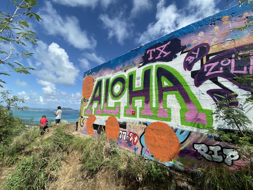 Hawaii pillboxtrail⛰&lanikaibeach🏖の写真4
