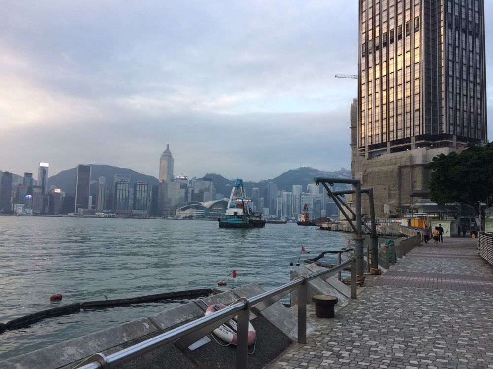 香港に来たならここは走りたい、鉄板の海沿いコースの写真4