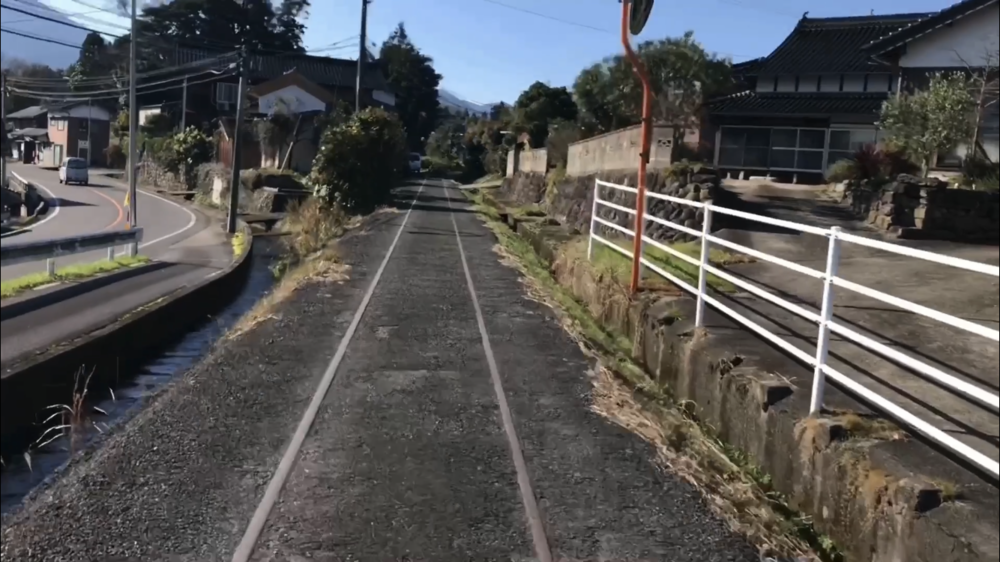 列車が力強く走っていた時に思いを馳せながらの写真9