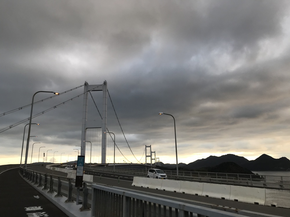 キラキラ輝く海の上を走る！の写真3